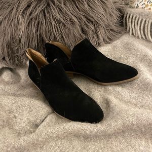 Brand new with tags. Reaction by Kenneth Cole black suede booties. Size 10
